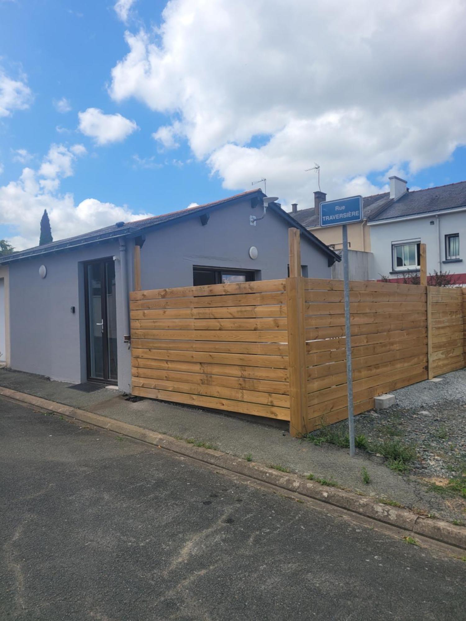 Le Studio Saint-Pierre-Montlimart Екстериор снимка